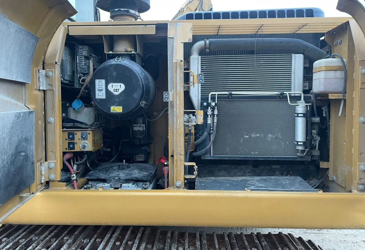 2011 CATERPILLAR 320DL