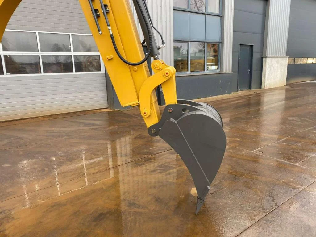 2021 ZWZG 388 BAKCHOE LOADER