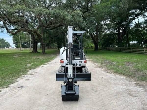 Bobcat 425G, (2008), 2095 heures, 2.7T + 4 Godets – occasion