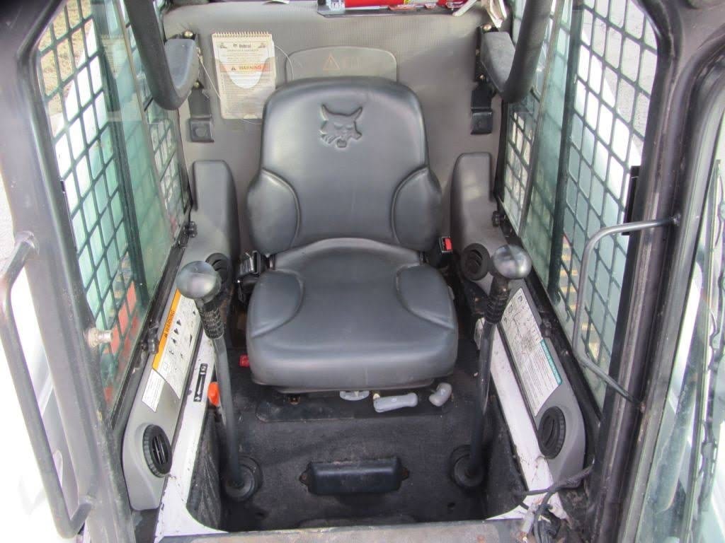 Chargeuse compacte Bobcat S250 – 2010