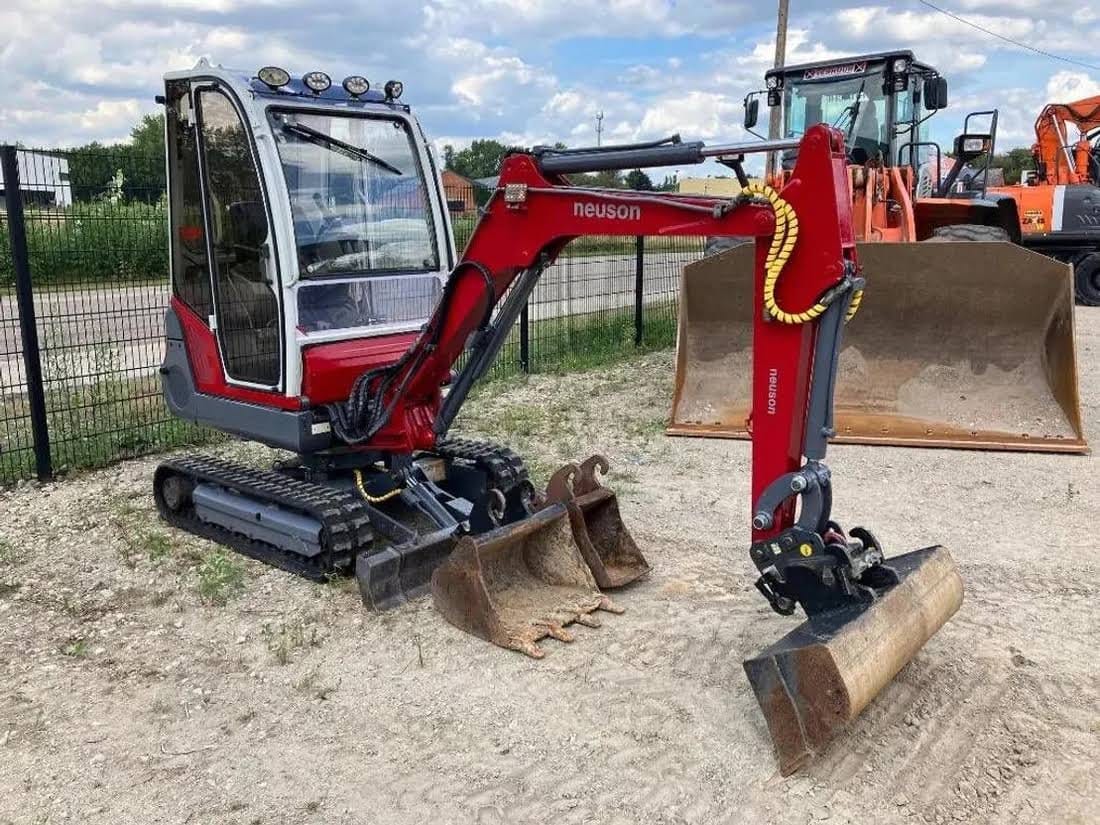 Neuson 2202 RDV, (1998), 3178 heures – occasion