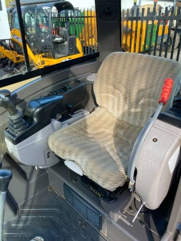 Volvo EC27C, (2015), 3095 heures, 2.8T – occasion