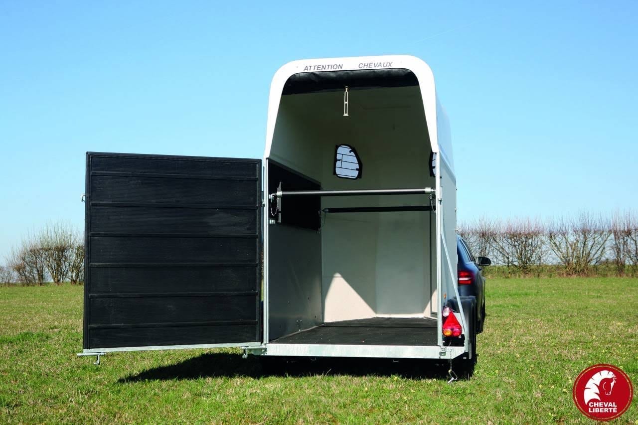 Van Cheval Liberte – 1.5 Place Gold One Wl