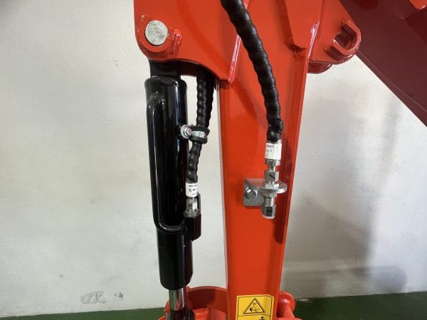 Mini Pelle Rotative BAIMSE 1800 kg, Moteur Kubota 3 Cylindres