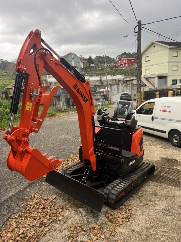 Mini Pelle Rotative Baimse 2500 kg, Moteur 3 Cylindres Kubota D1105