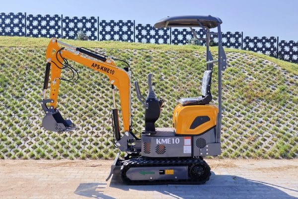 Mini-pelle APS KME10 à bras pivotant