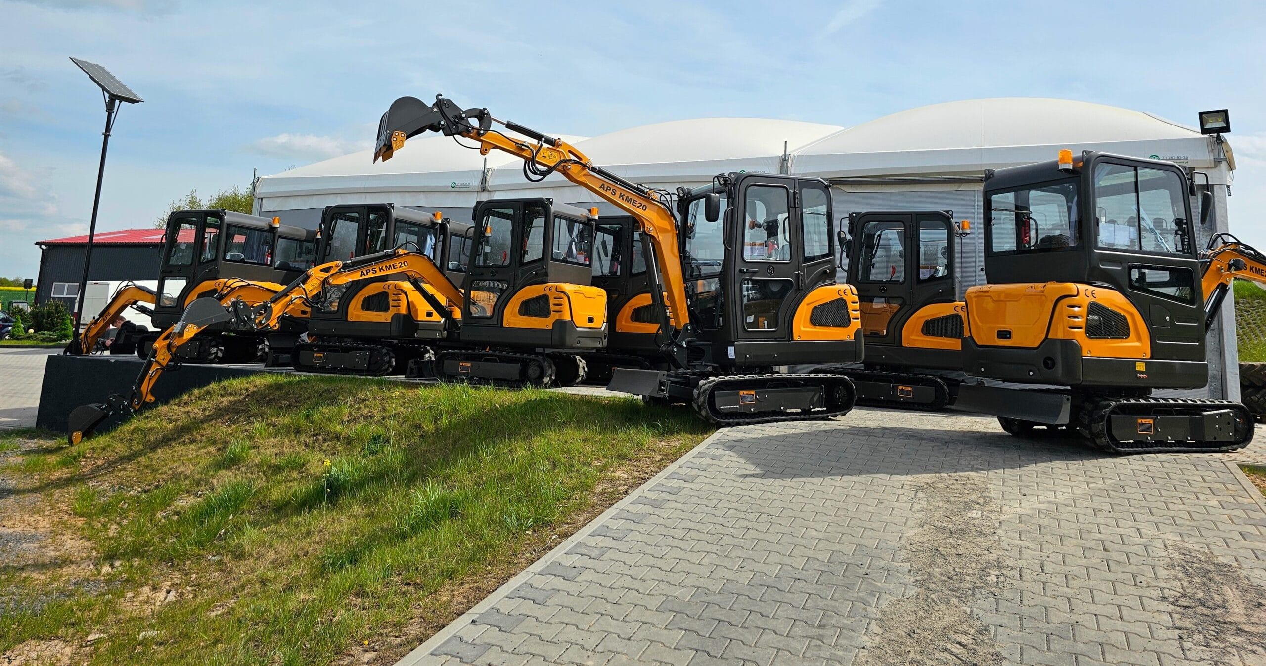 Mini-pelle APS KME20